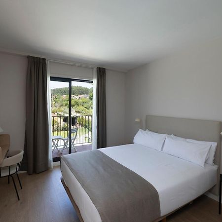 Hotel H4 Cangas 3 Superior Esterno foto
