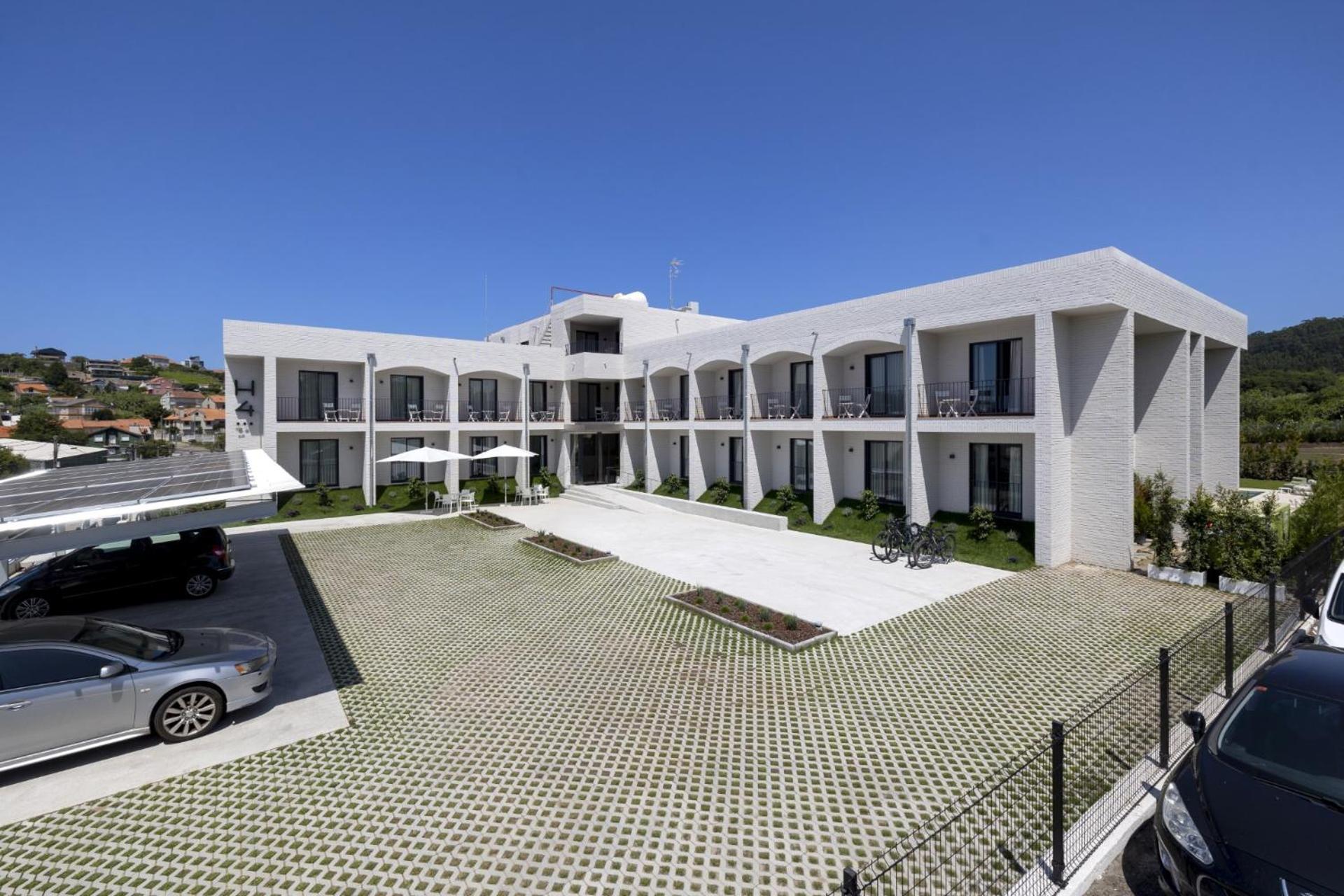 Hotel H4 Cangas 3 Superior Esterno foto